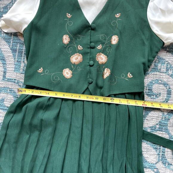 Allison-Che Green Floral Embroidered Cottagecore Prairie Dress - Picture 7 of 9